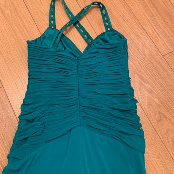 Laundry Emerald Green Gown - Picture 5 of 8